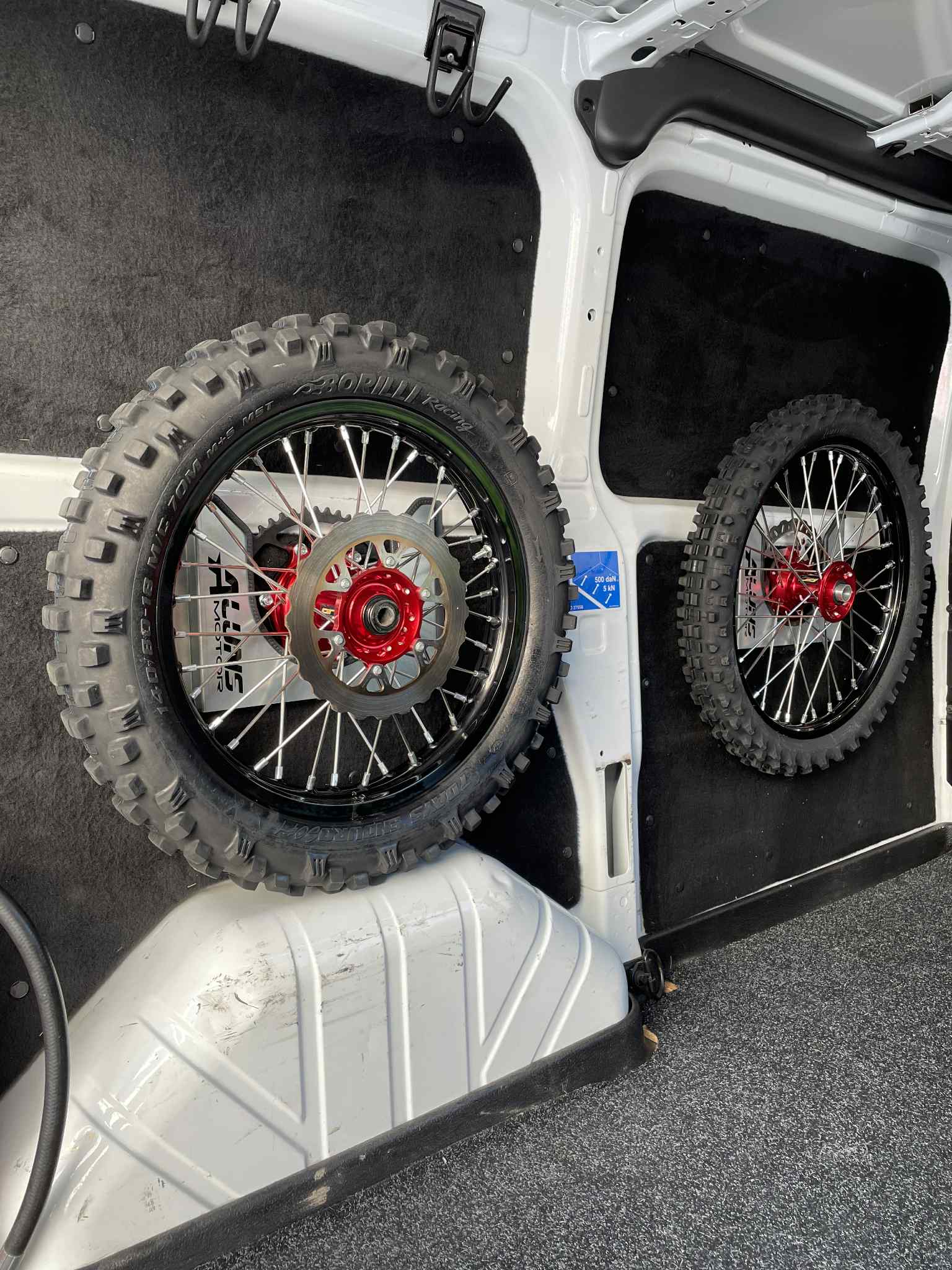 Däckhållare - Aluns Motor