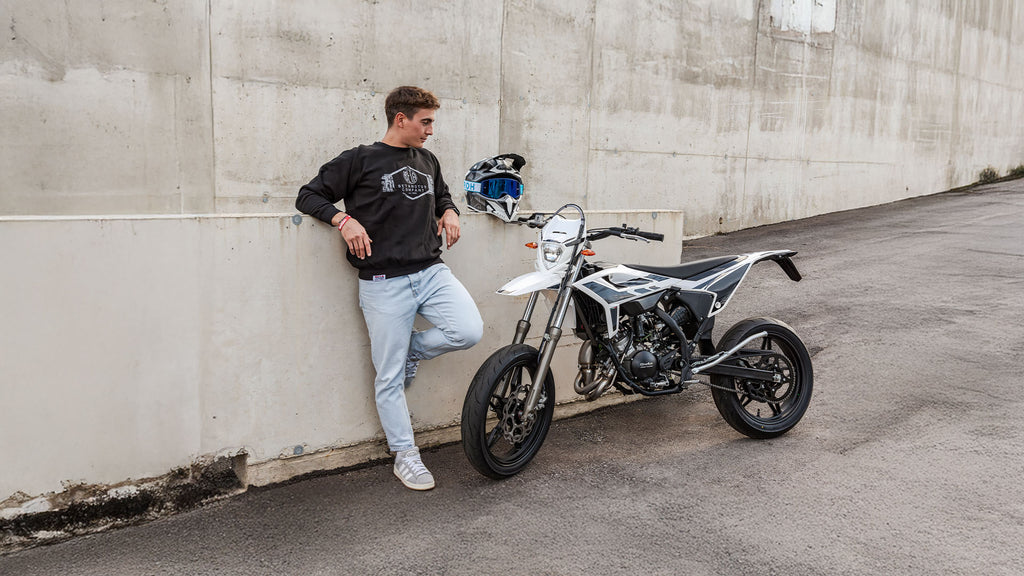 Beta RR 50 Motard i stadsmiljö