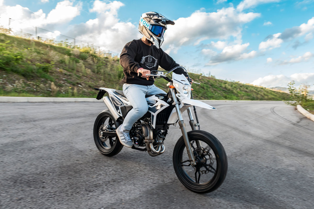 Beta RR 50 Motard i kurva